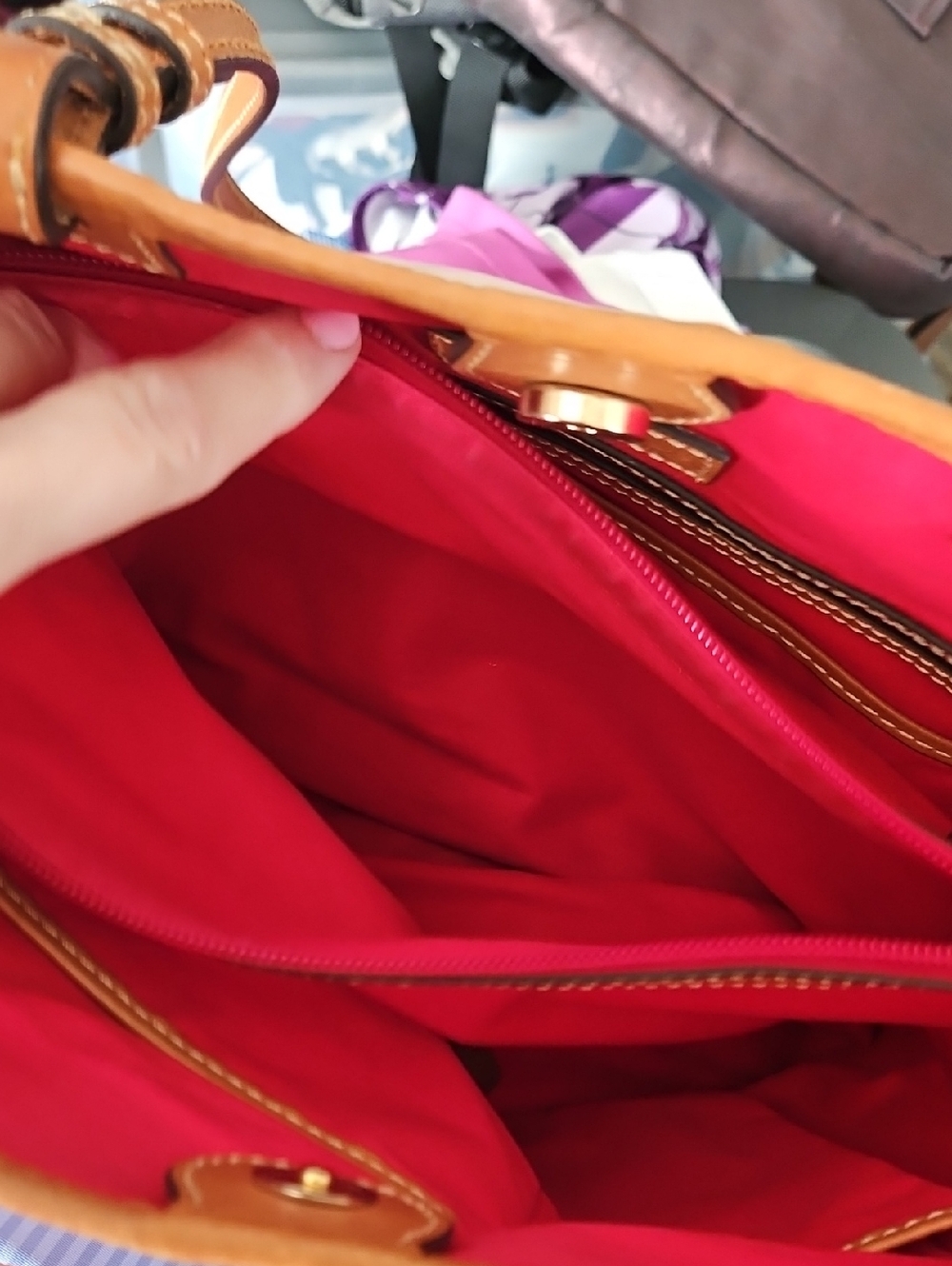Dooney & Bourke Blush And Midnight Lee Leather Tote - Picture 5 of 7